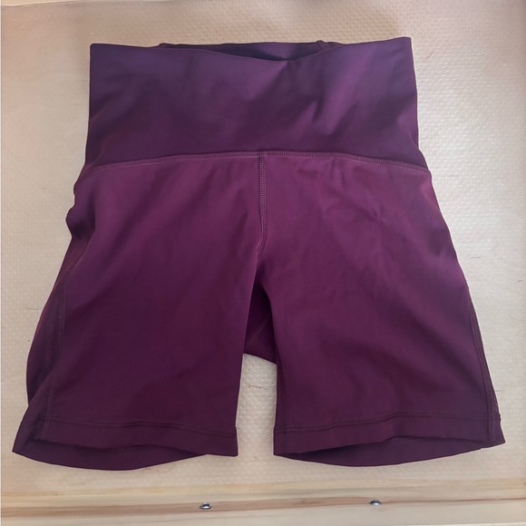 Lululemon Women's High-Waisted Maroon biker Shorts. 6inch - Picture 1 of 5